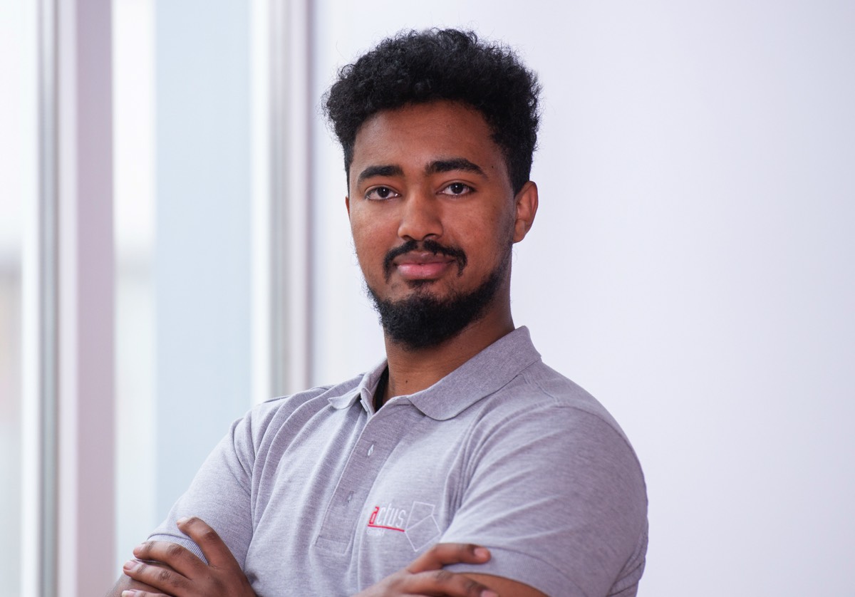 Stacks Image 1346339