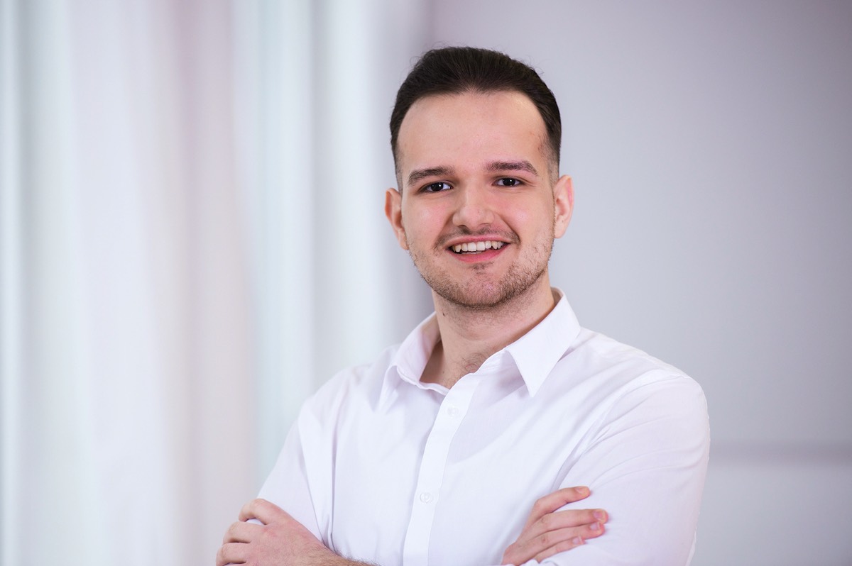 Stacks Image 1346129